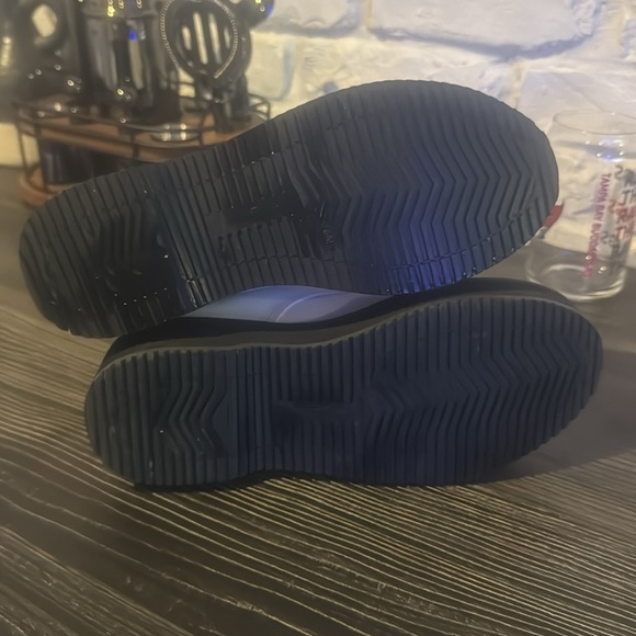 Kendall + Kylie Women's White Faux Leather Hunt2 Combat Lug Sole Boot - Picture 3 of 9